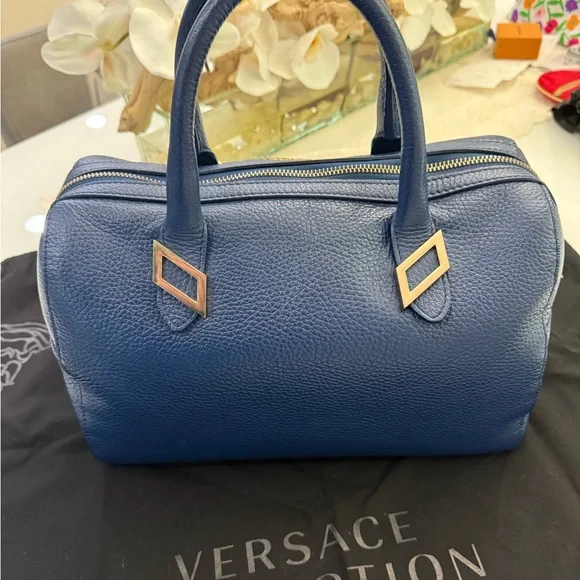 Versace Collection Vitello Handbag Blue Leather with Shoulder Strap and Dust Bag - Picture 6 of 13